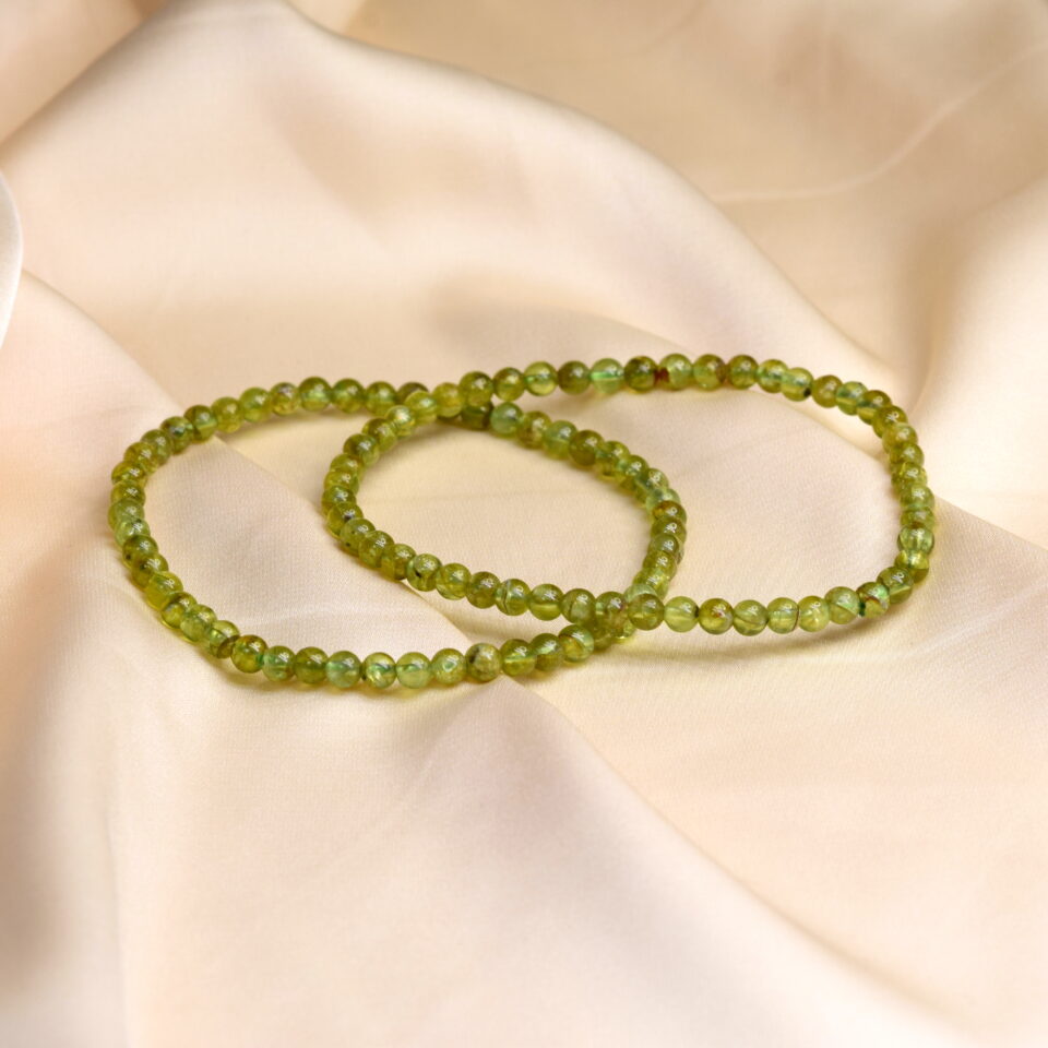 peridot zapestnica 4 mm
