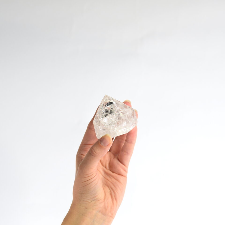 fire and ice quartz mavrični kvarc konica