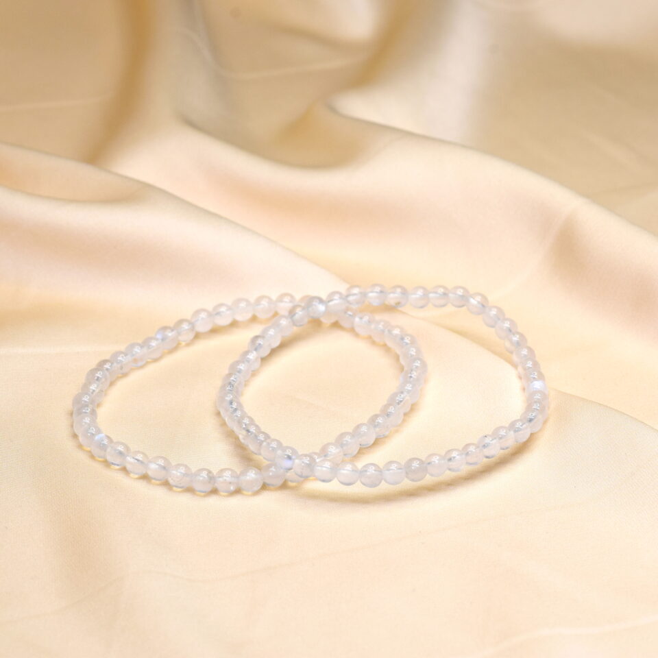 moonstone zapestnica 4 mm