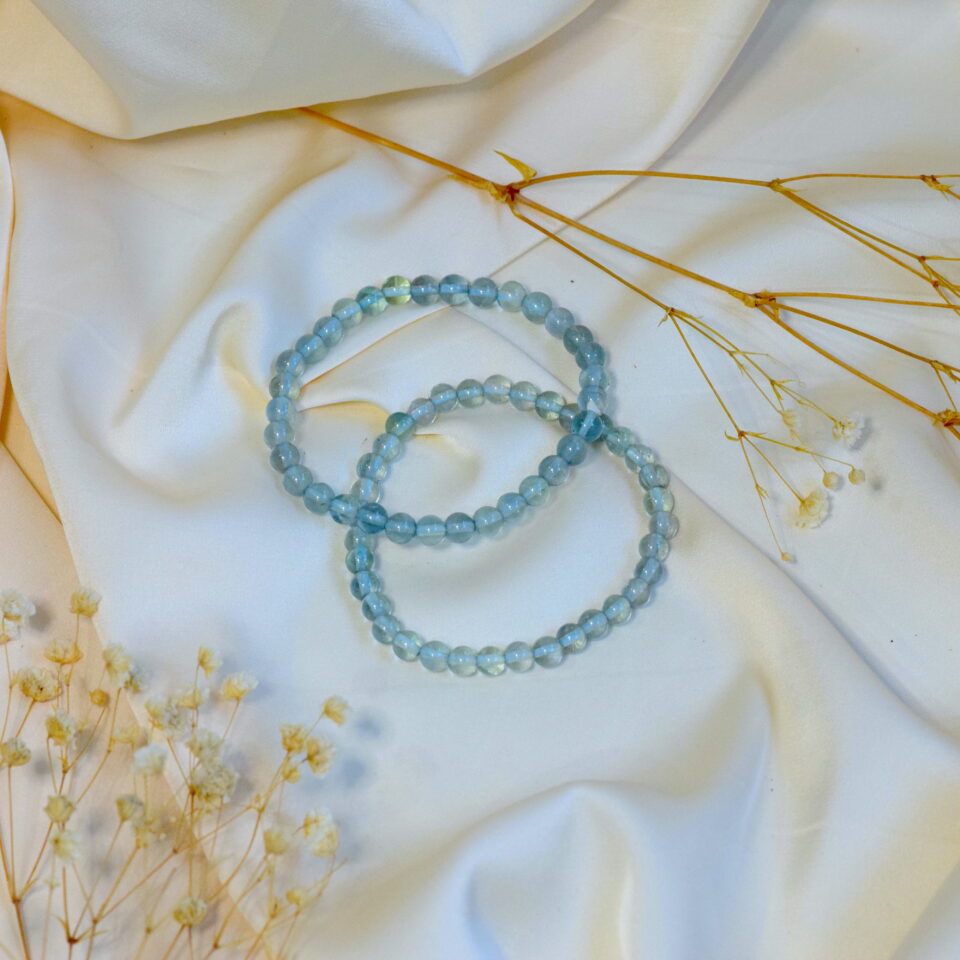 modri fluorit zapestnica blue fluorite 6 mm