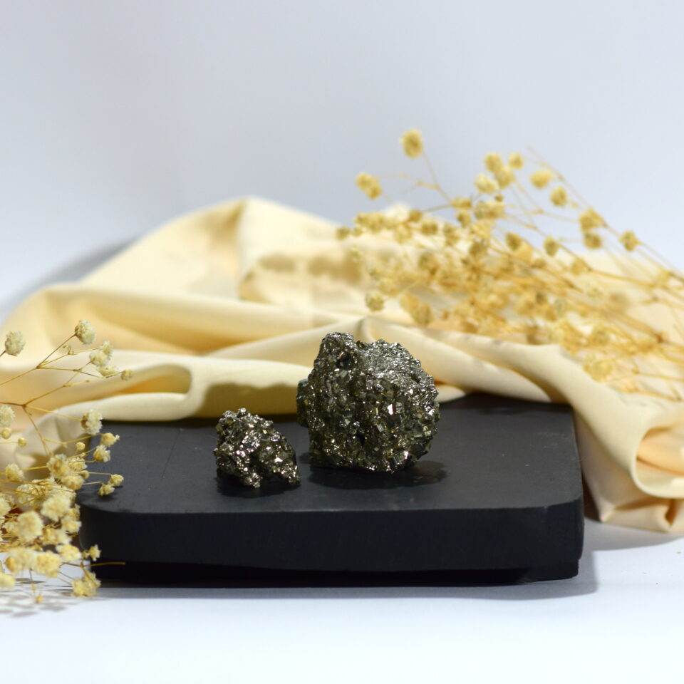 pirit cluster surov pyrite