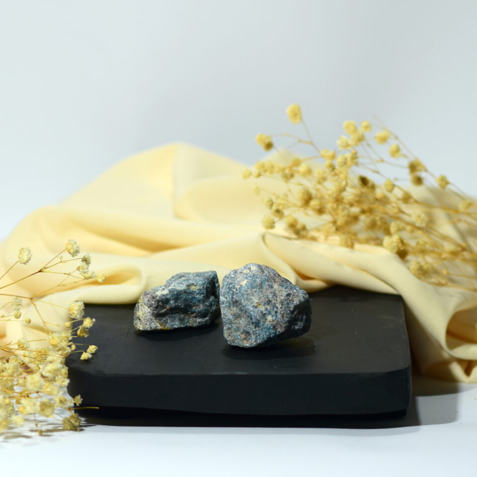 apatit kristal surov