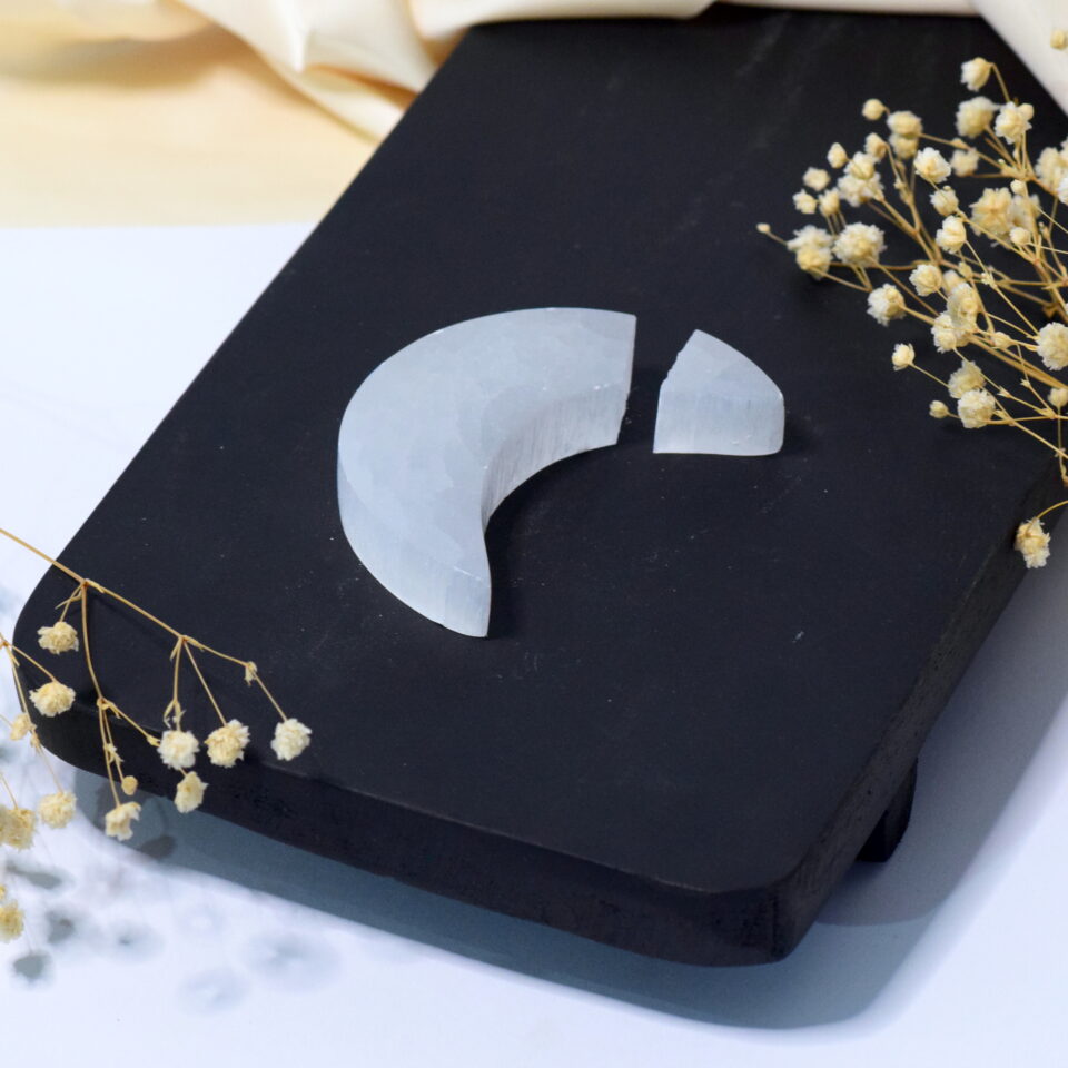 selenit luna zlomljena selenite