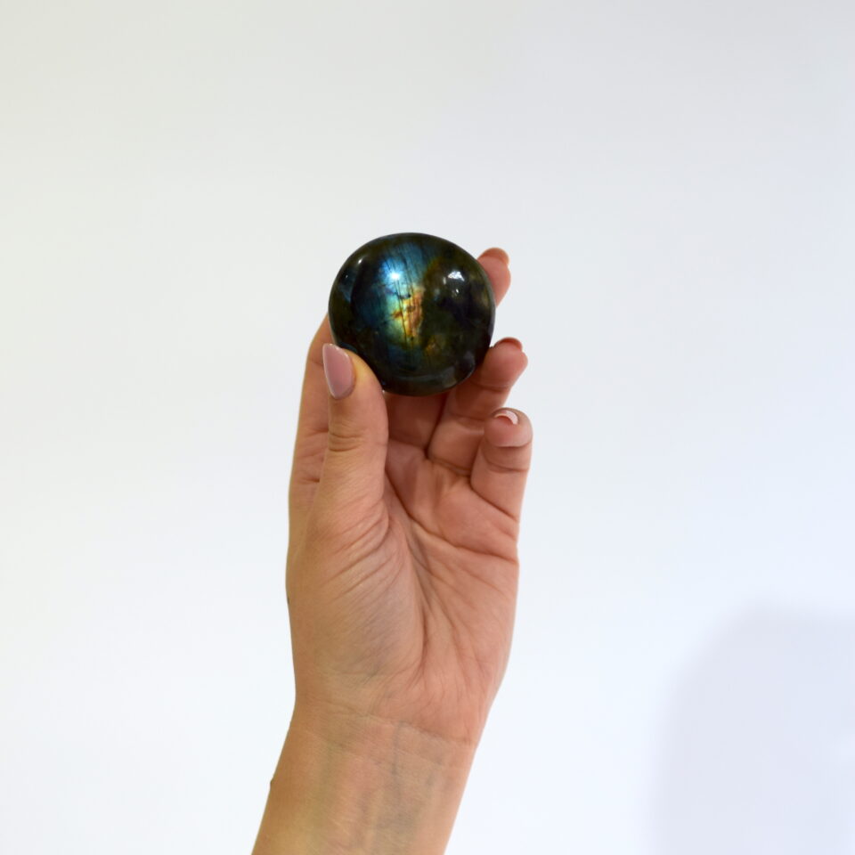 labradorit palm stone labradorite